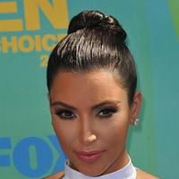 Kim Kardashian at 2011 Teen Choice Awards photos | Picture 59389